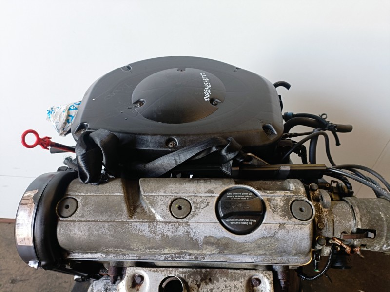 Recambio de motor completo para volkswagen polo iii (6n1) aee referencia OEM IAM AEE  