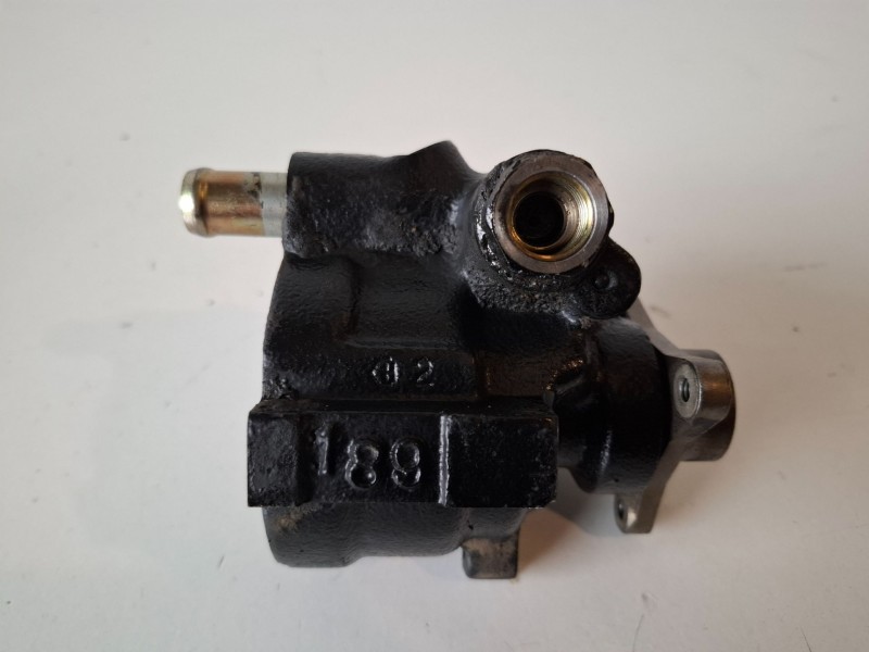 Recambio de bomba direccion para renault kangoo i (f/kc0) f8q630 referencia OEM IAM   