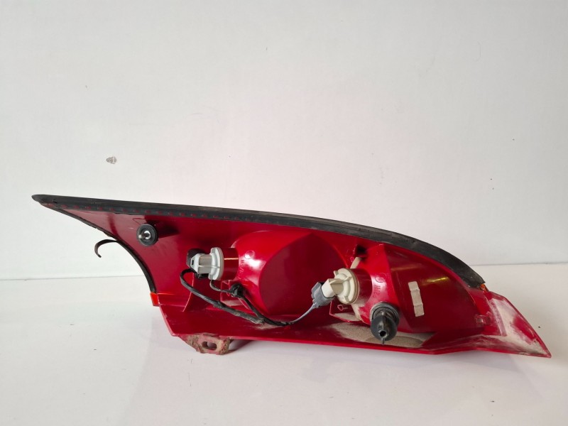 Recambio de piloto trasero izquierdo para ford focus berlina (cak) fydb referencia OEM IAM 1M5113405A  