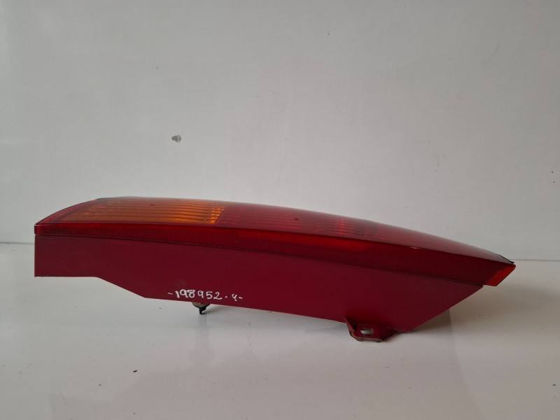 Recambio de piloto trasero izquierdo para ford focus berlina (cak) fydb referencia OEM IAM 1M5113405A  