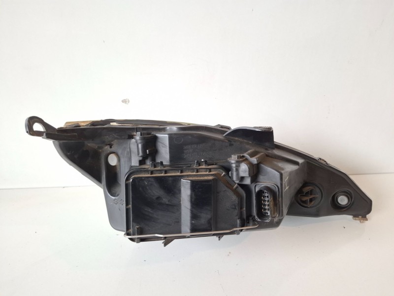 Recambio de faro izquierdo para ford focus berlina (cak) fydb referencia OEM IAM   