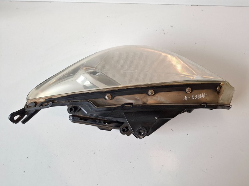 Recambio de faro izquierdo para ford focus berlina (cak) fydb referencia OEM IAM   