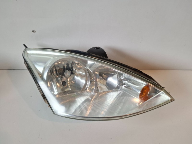 Recambio de faro derecho para ford focus berlina (cak) fydb referencia OEM IAM   