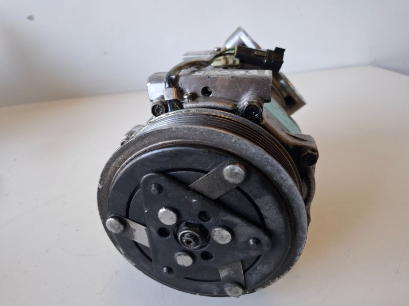 Recambio de compresor aire acondicionado para ford focus berlina (cap) g8da referencia OEM IAM 3M5H19D529SA  