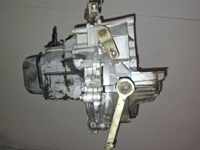 Recambio de caja cambios para peugeot 206 nfz referencia OEM IAM 20CD32  