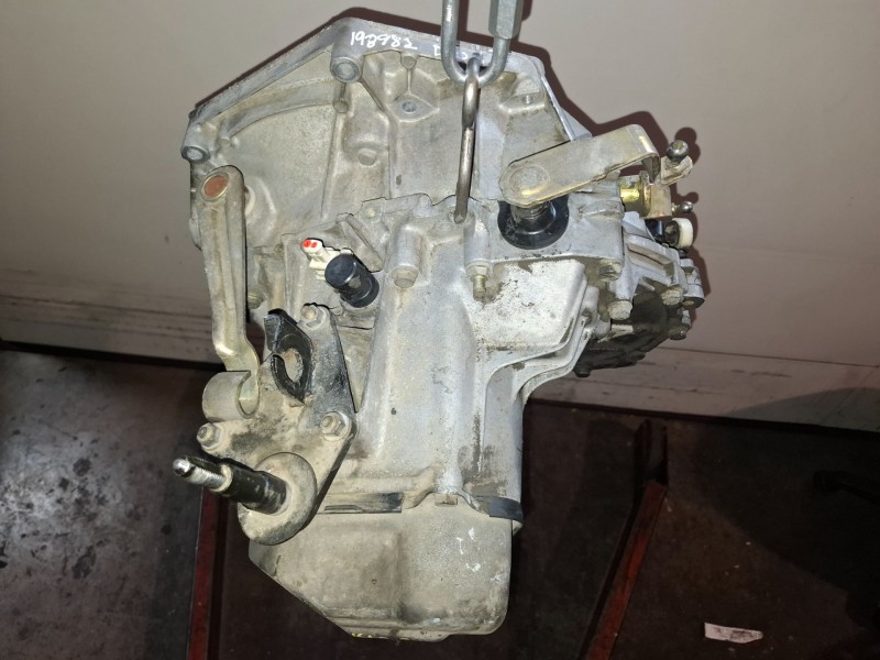 Recambio de caja cambios para peugeot 206 nfz referencia OEM IAM 20CD32  