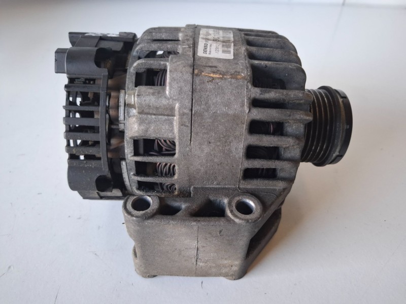 Recambio de alternador para opel corsa d a13dtc referencia OEM IAM 13256932  