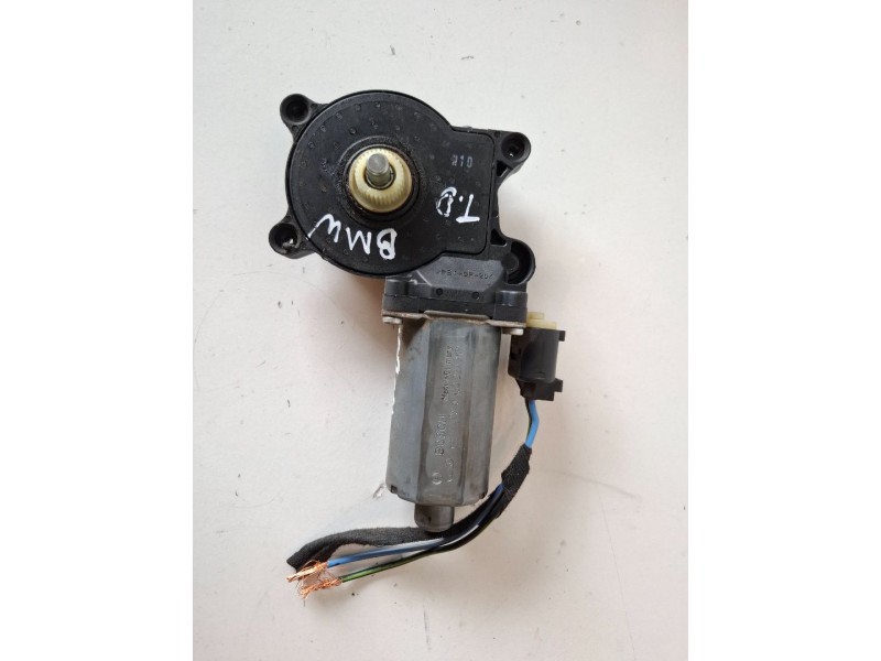 Recambio de motor elevalunas trasero derecho para bmw serie x5 (e53) 306d1 referencia OEM IAM 676283620640  