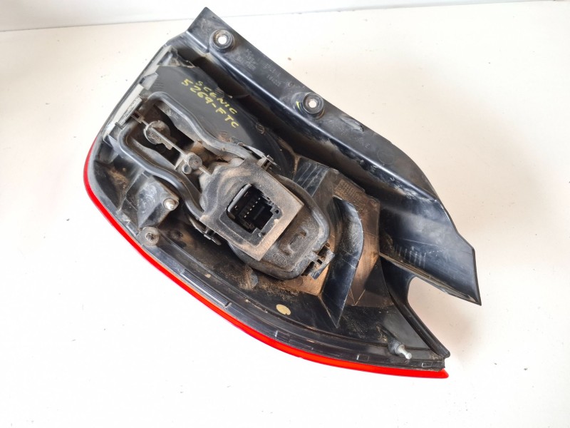 Recambio de piloto trasero izquierdo para renault scenic ii (jm) k9k732 referencia OEM IAM 8200474328A  