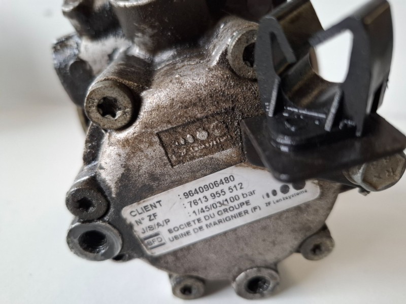 Recambio de bomba direccion para citroen jumpy rhz referencia OEM IAM 9640906480  