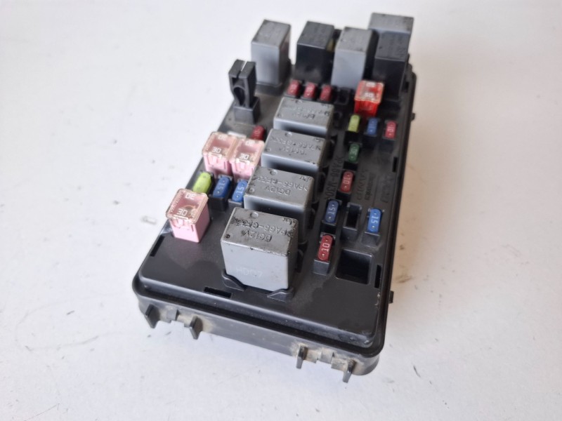Recambio de caja reles / fusibles para chevrolet matiz b10s1 referencia OEM IAM 96857526  