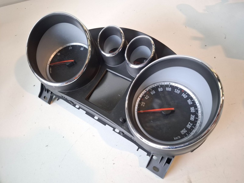 Recambio de cuadro instrumentos para opel insignia berlina a20dth referencia OEM IAM 365903926H  