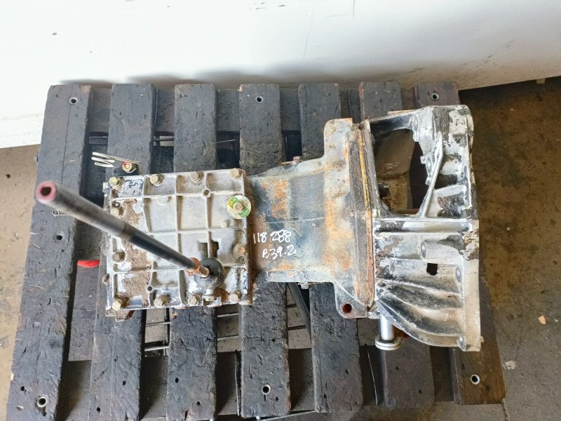 Recambio de caja cambios para renault r 4 c1e718 referencia OEM IAM 35406  