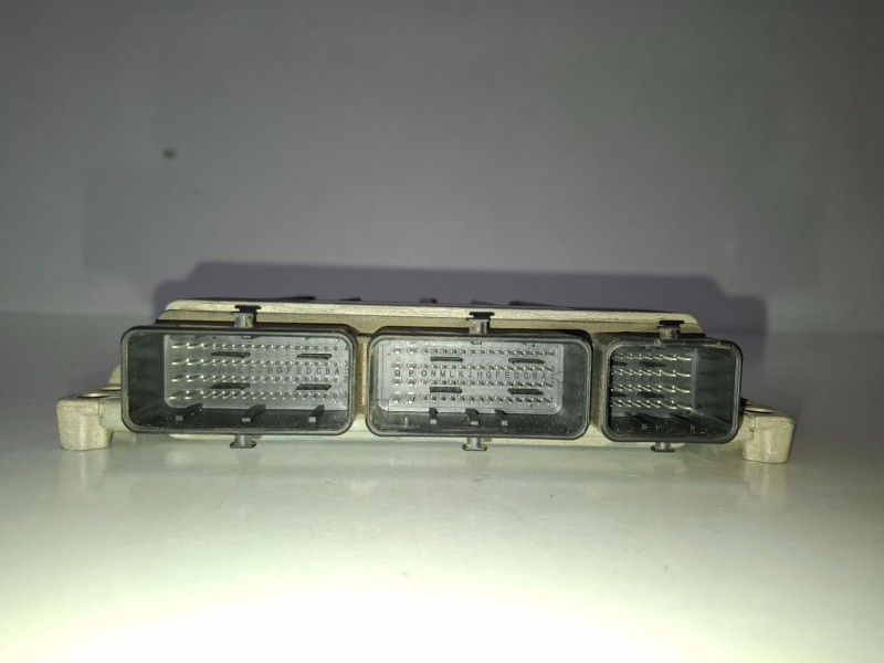 Recambio de centralita motor uce para nissan pulsar (c13m) hra2 referencia OEM IAM 237104ED9B  