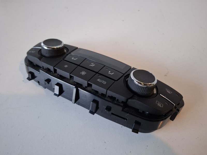 Recambio de mando climatizador para opel insignia berlina a20dth referencia OEM IAM 365903926H  