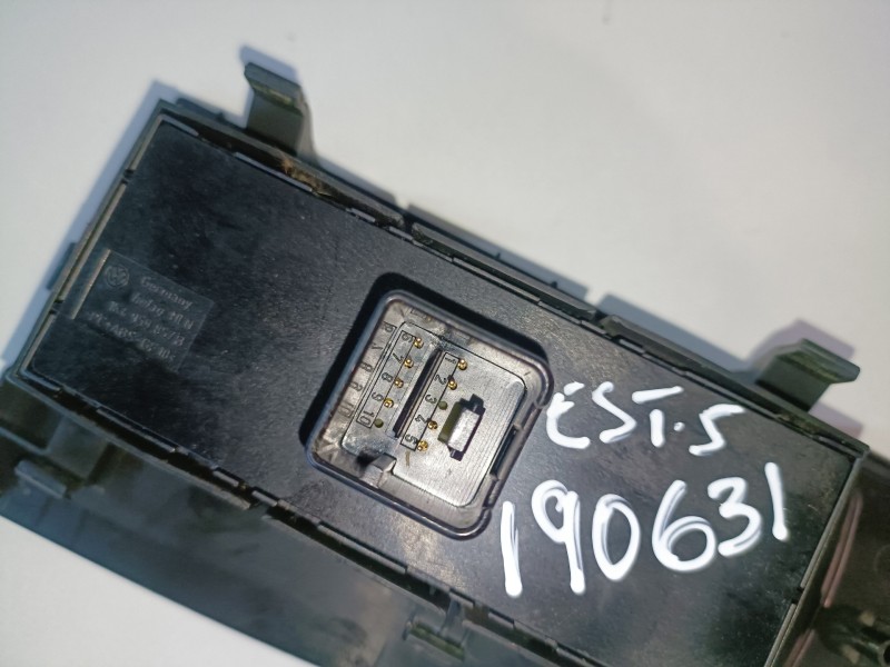 Recambio de mando elevalunas delantero izquierdo para seat leon (1p1) bkd referencia OEM IAM 1K4959857B  