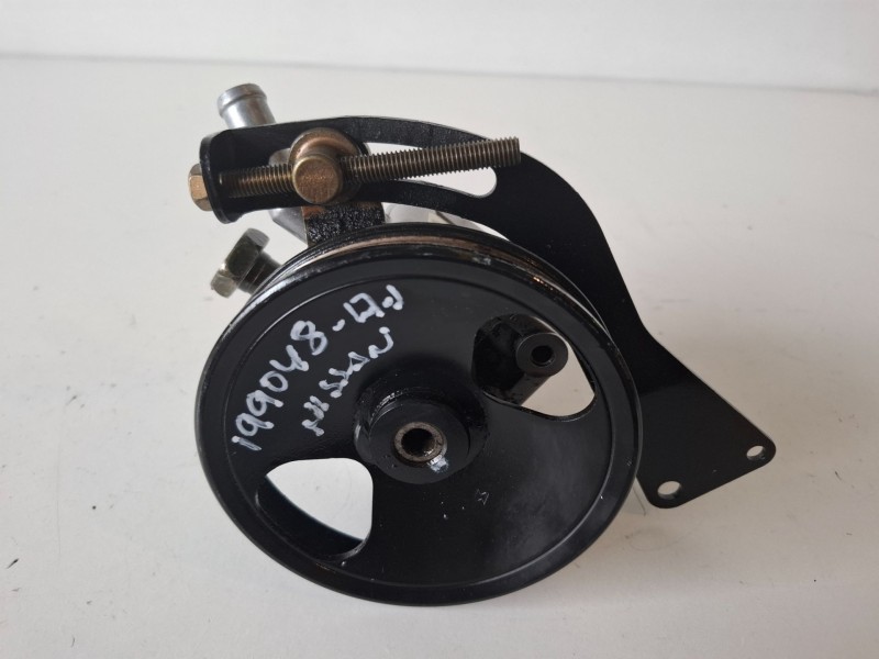 Recambio de bomba direccion para nissan primera berlina (p11) qg18 referencia OEM IAM 7613955102  
