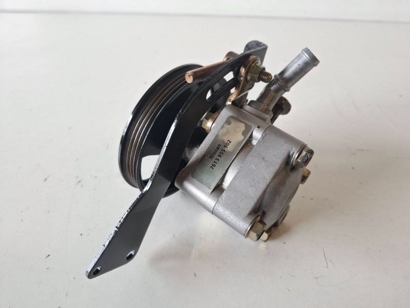 Recambio de bomba direccion para nissan primera berlina (p11) qg18 referencia OEM IAM 7613955102  