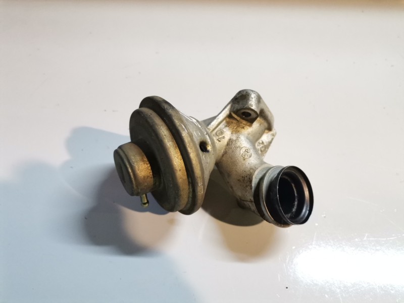Recambio de valvula egr para peugeot 307 (s1)(04.2001) 8hz referencia OEM IAM   