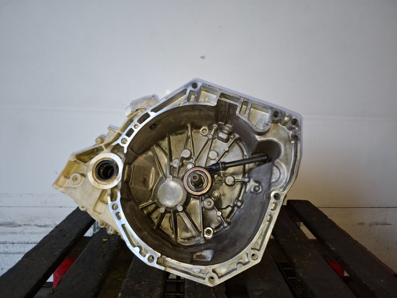 Recambio de caja cambios para nissan pulsar (c13m) hra2 referencia OEM IAM TL4131  