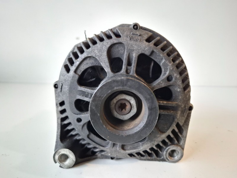 Recambio de alternador para bmw serie 3 berlina (e46) 306d1 referencia OEM IAM 788222AI03  