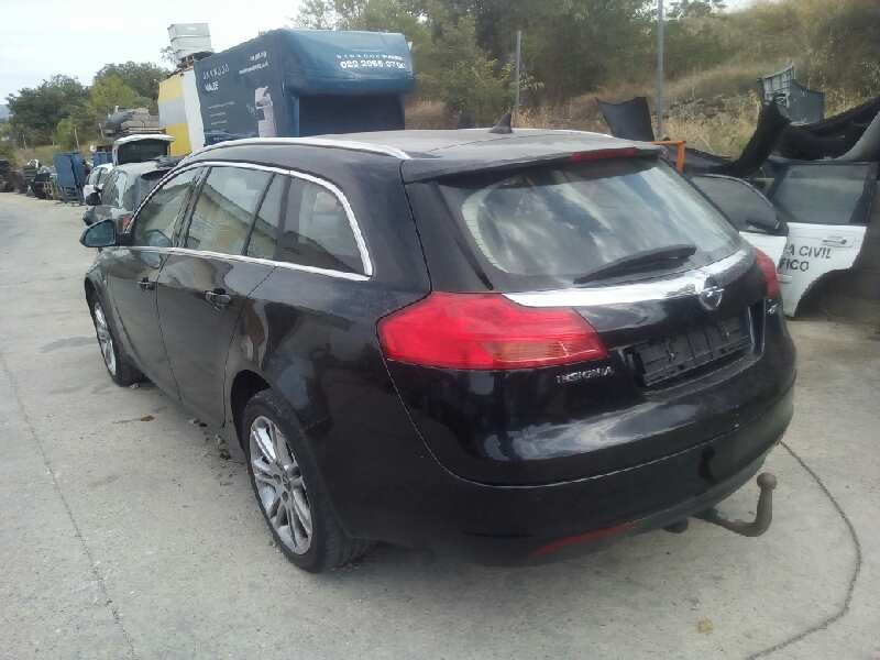opel insignia berlina del año 2009
