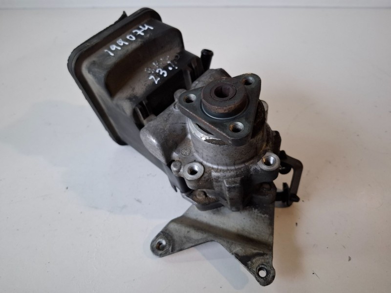 Recambio de bomba direccion para bmw serie 3 berlina (e46) 306d1 referencia OEM IAM 7692974517  