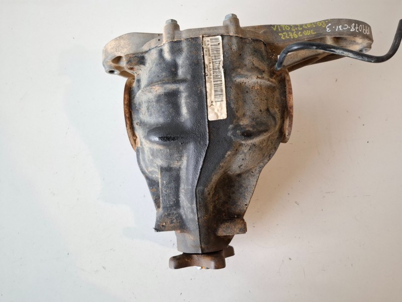 Recambio de diferencial trasero para mercedes-benz vito basic-kombi (639) 646982 referencia OEM IAM A6393501214  