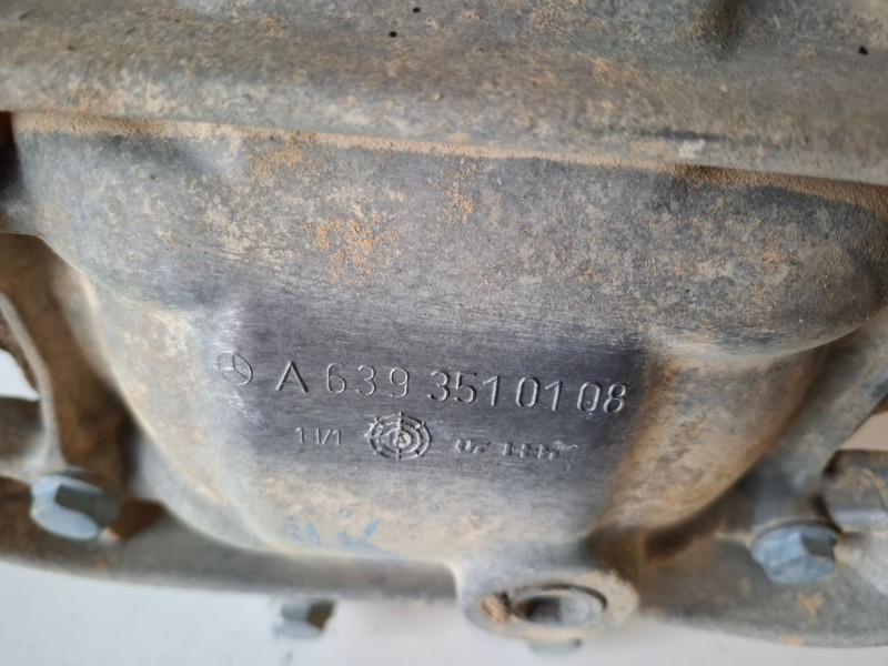 Recambio de diferencial trasero para mercedes-benz vito basic-kombi (639) 646982 referencia OEM IAM A6393501214  
