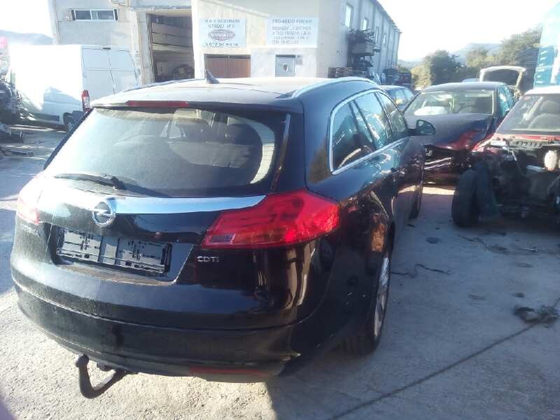 opel insignia berlina del año 2009