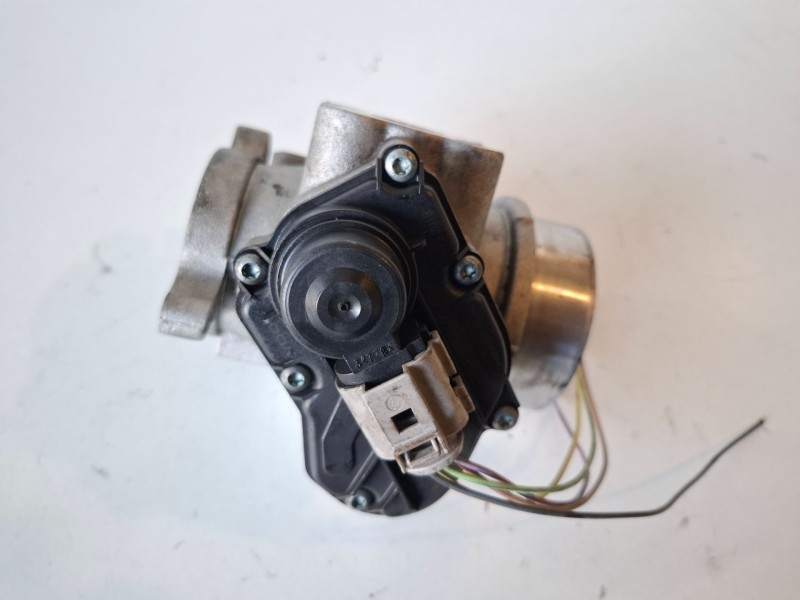 Recambio de valvula egr para renault master ii fase 2 furgón g9u650 referencia OEM IAM A2C53094175  