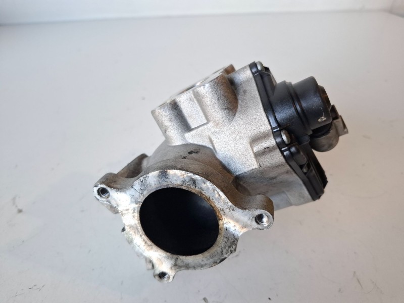 Recambio de valvula egr para renault master ii fase 2 furgón g9u650 referencia OEM IAM A2C53094175  