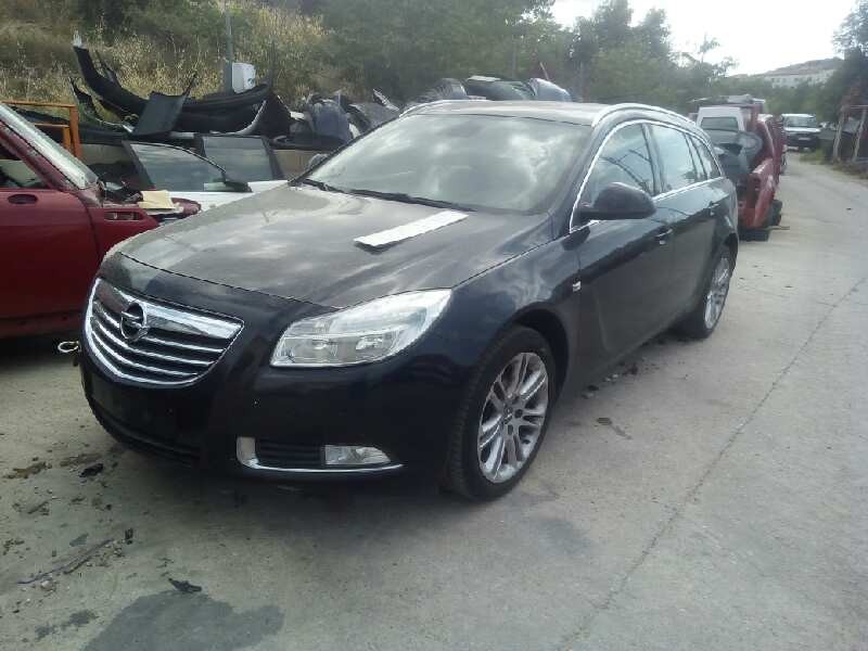 opel insignia berlina del año 2009