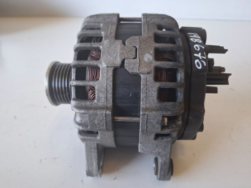 Recambio de alternador para nissan pulsar (c13m) hra2 referencia OEM IAM 231004BE0BE  