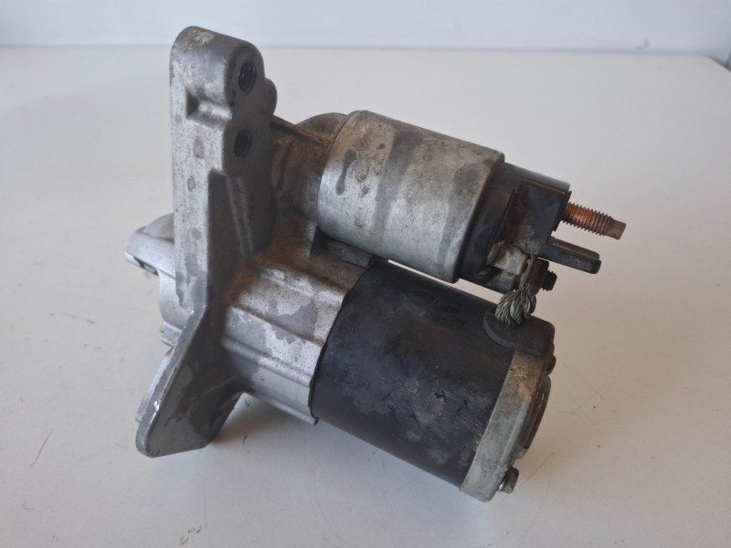 Recambio de alternador para nissan pulsar (c13m) hra2 referencia OEM IAM 233006867RA  
