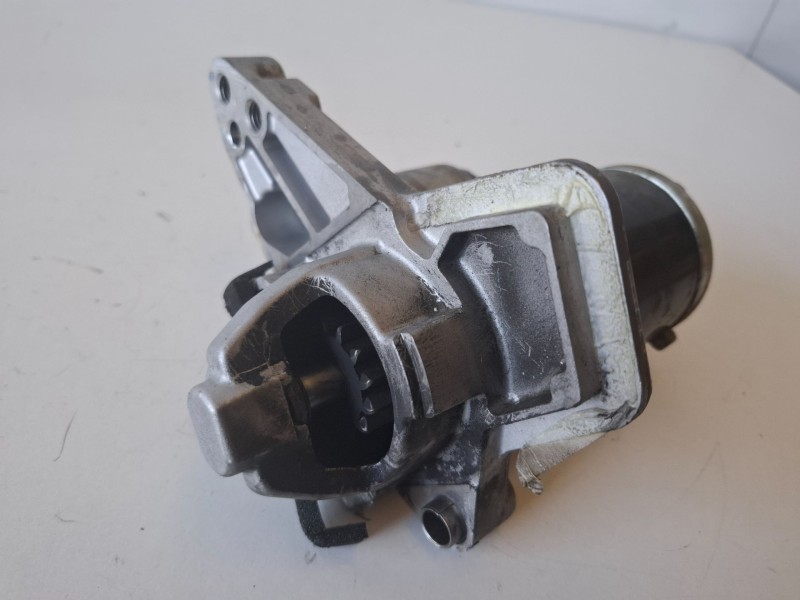 Recambio de alternador para nissan pulsar (c13m) hra2 referencia OEM IAM 233006867RA  