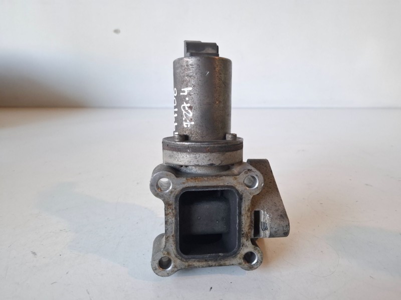 Recambio de valvula egr para kia sorento (bl) d4cb referencia OEM IAM 284104A410  