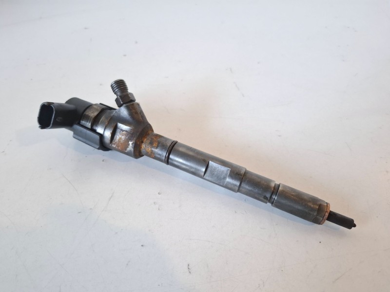 Recambio de inyector para kia sorento (bl) d4cb referencia OEM IAM 0445110275  