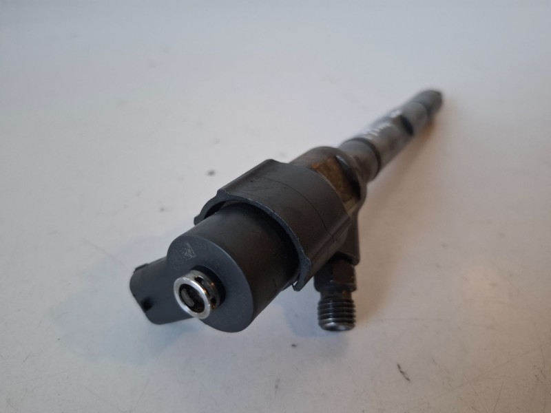 Recambio de inyector para kia sorento (bl) d4cb referencia OEM IAM 0445110275  