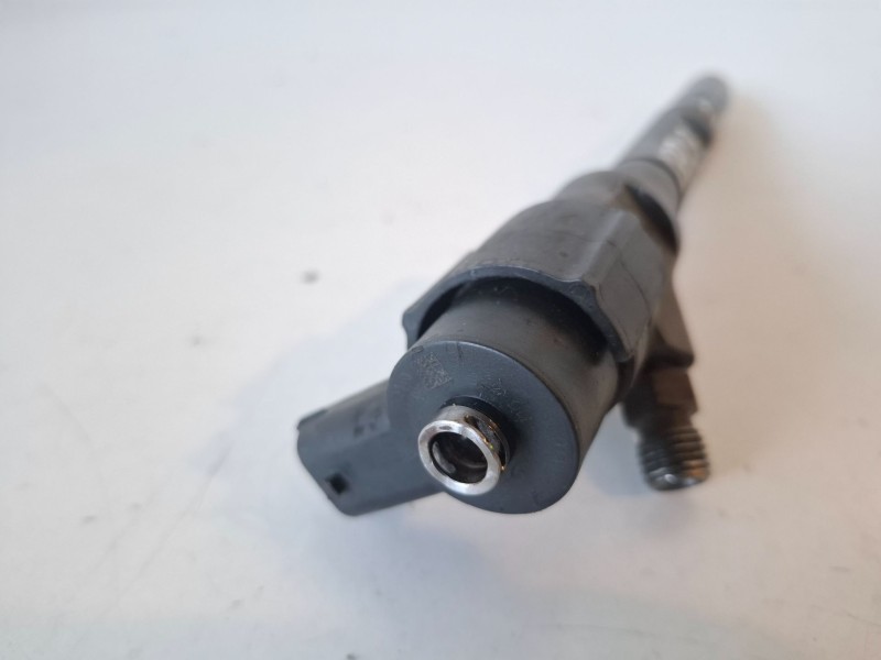 Recambio de inyector para kia sorento (bl) d4cb referencia OEM IAM 0445110275  