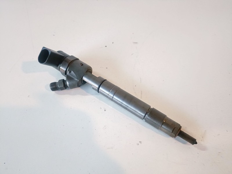 Recambio de inyector para mercedes-benz vito kombi (638) 611980 referencia OEM IAM 0445110106  