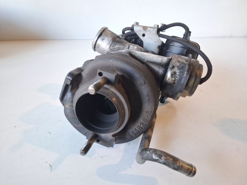 Recambio de turbocompresor para bmw serie 3 berlina (e46) 306d1 referencia OEM IAM 2248834E  