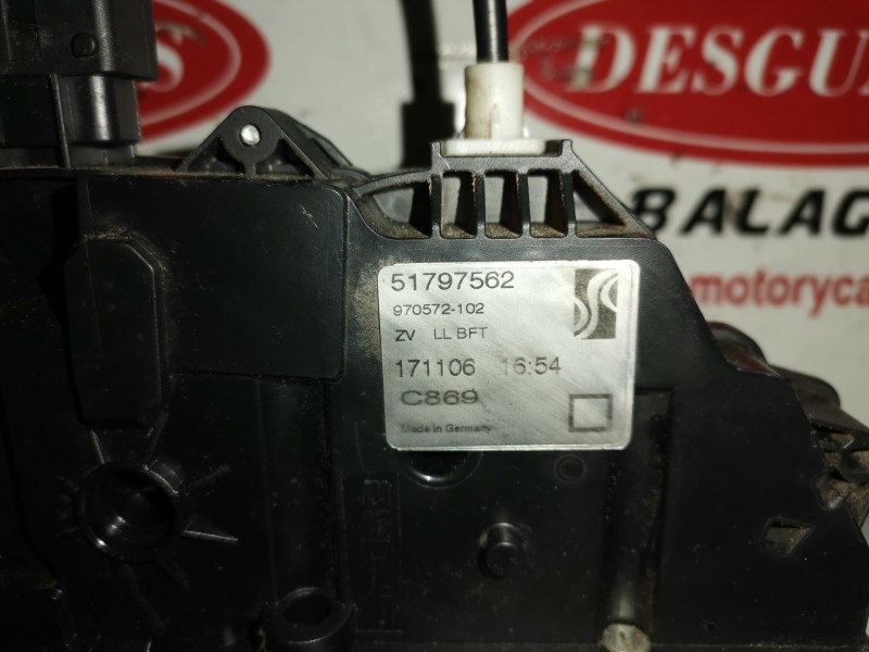 Recambio de cerradura puerta delantera derecha para fiat grande punto (199) 199a6000 referencia OEM IAM 51797562  