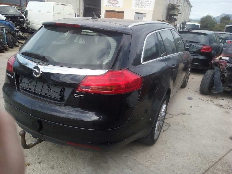 opel insignia berlina del año 2009