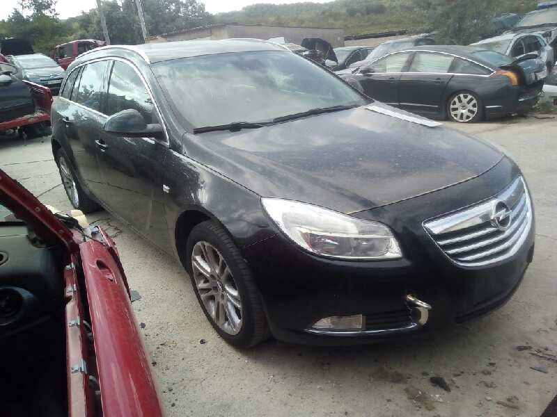 opel insignia berlina del año 2009