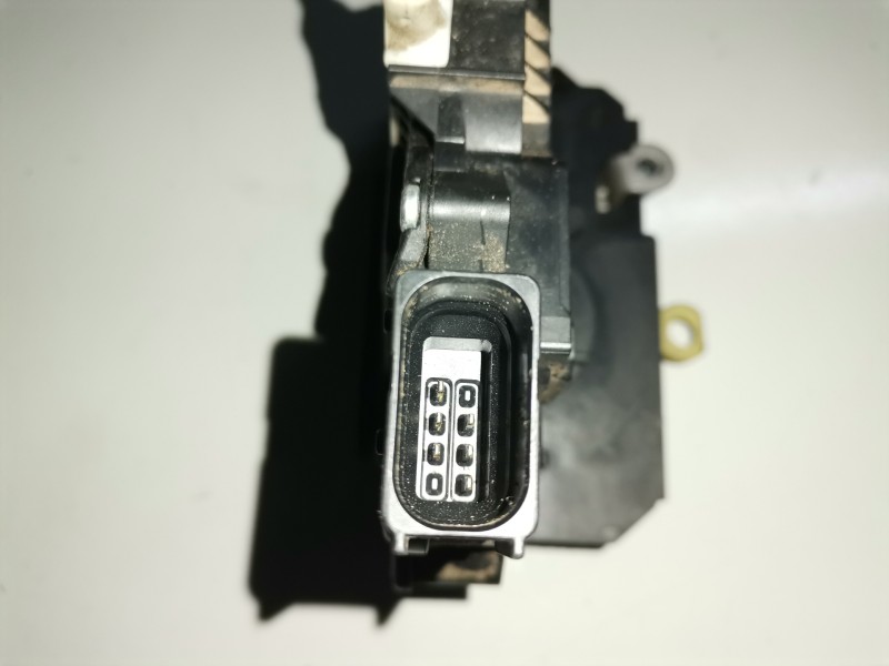 Recambio de cerradura puerta delantera derecha para fiat grande punto (199) 199a6000 referencia OEM IAM 51797562  