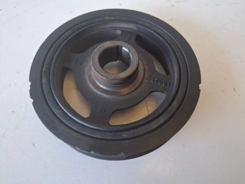 Recambio de polea cigueñal para nissan pulsar (c13m) hra2 referencia OEM IAM C47061  