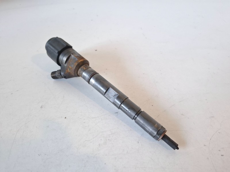 Recambio de inyector para kia sorento (bl) d4cb referencia OEM IAM 0445110275  