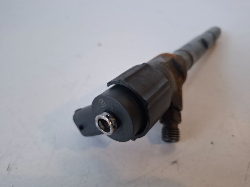 Recambio de inyector para kia sorento (bl) d4cb referencia OEM IAM 0445110275  
