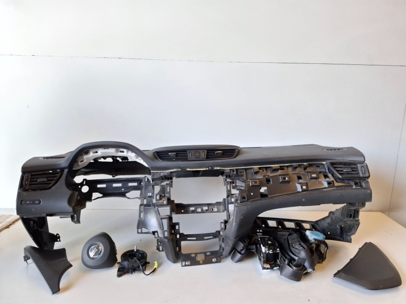 Recambio de kit airbag para nissan x-trail (t32) r9m414 referencia OEM IAM   